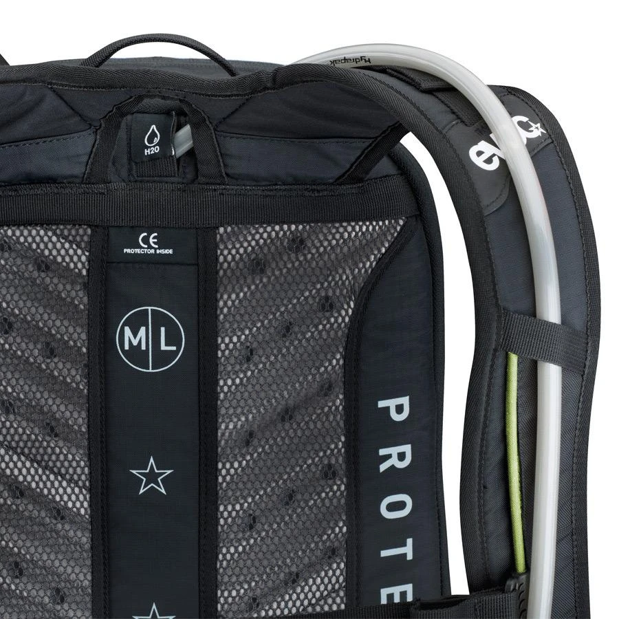 EVOC STAGE 18L BLACK 4 EVOC STAGE 18L BLACK – Bild 4